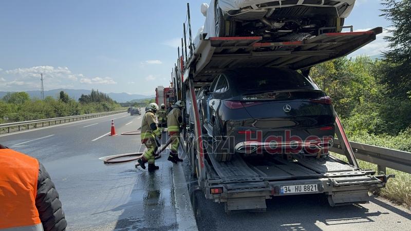 7 lüks otomobil yanmaktan kurtarıldı