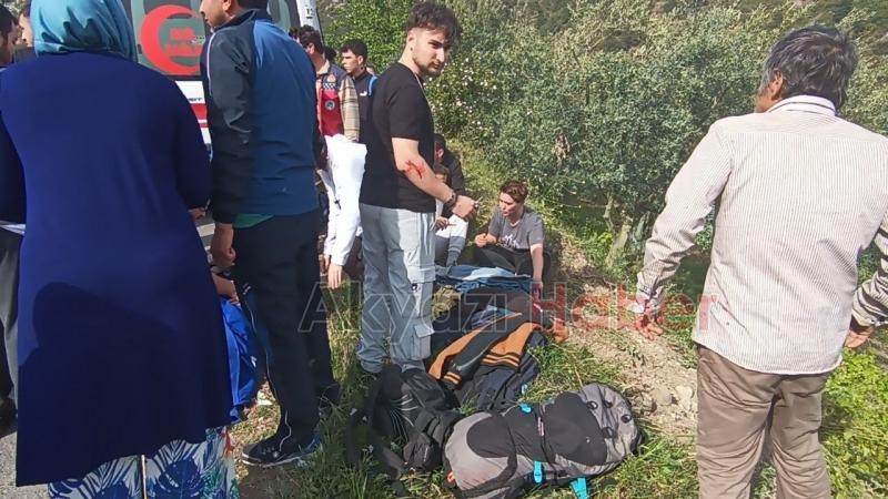 Öğrencilerin gezisi faciayla sonuçlandı: 12 yaralı