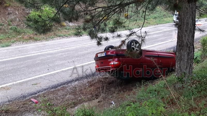 Hastaneye giden çiftin otomobili takla attı: 1 yaralı