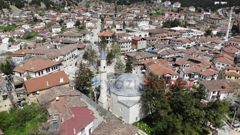 508 yıllık camisi tarihe tanıklık ediyor