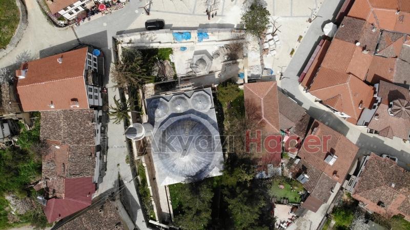 508 yıllık camisi tarihe tanıklık ediyor