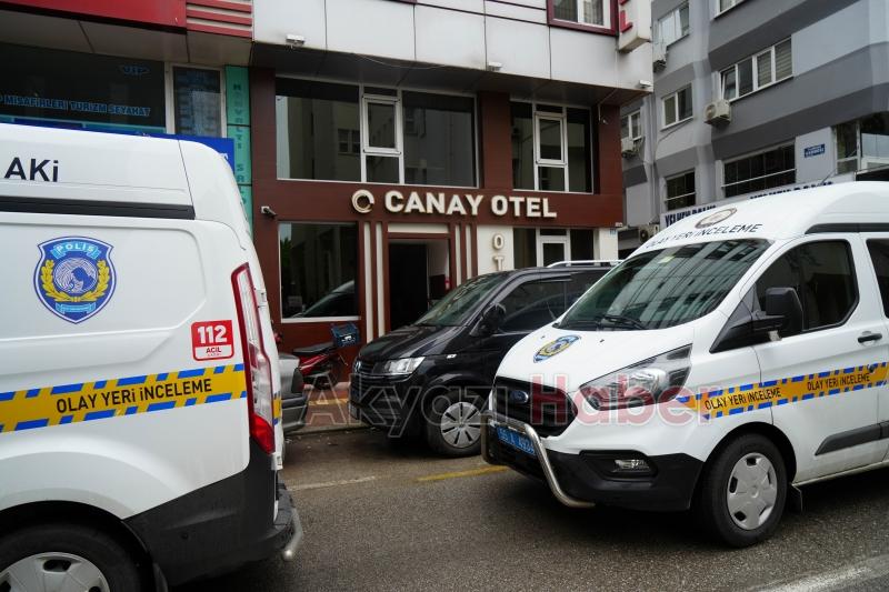 Otel odasında silahla vurulmuş halde ölü bulundu