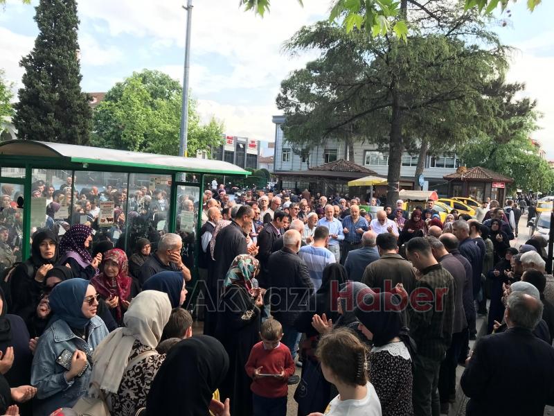 Akyazı'da ilk hac kafilesi yola çıktı