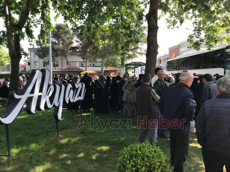 Akyazı'da ilk hac kafilesi yola çıktı