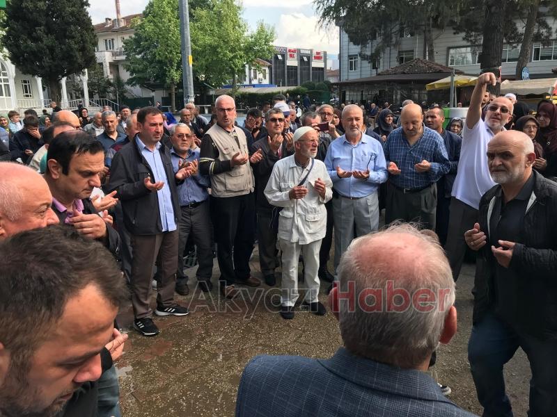 Akyazı'da ilk hac kafilesi yola çıktı