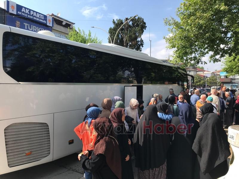 Akyazı'da ilk hac kafilesi yola çıktı