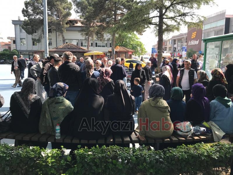 Akyazı'da ilk hac kafilesi yola çıktı