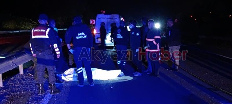 Bariyerlere çarpan motosikletli hayatını kaybetti