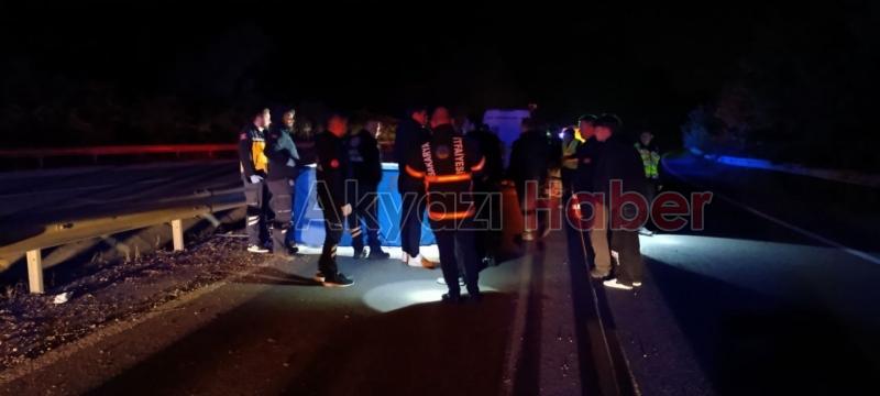 Bariyerlere çarpan motosikletli hayatını kaybetti