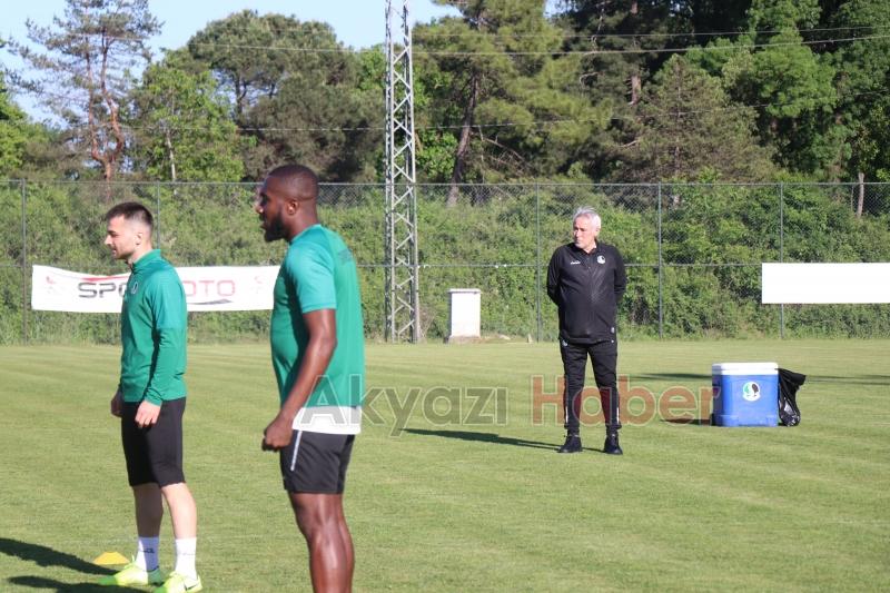 Sakaryaspor'da Demirbakan dönemi resmen başladı