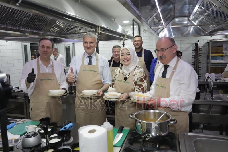 Protokol mutfağa geçti yemek yaptı