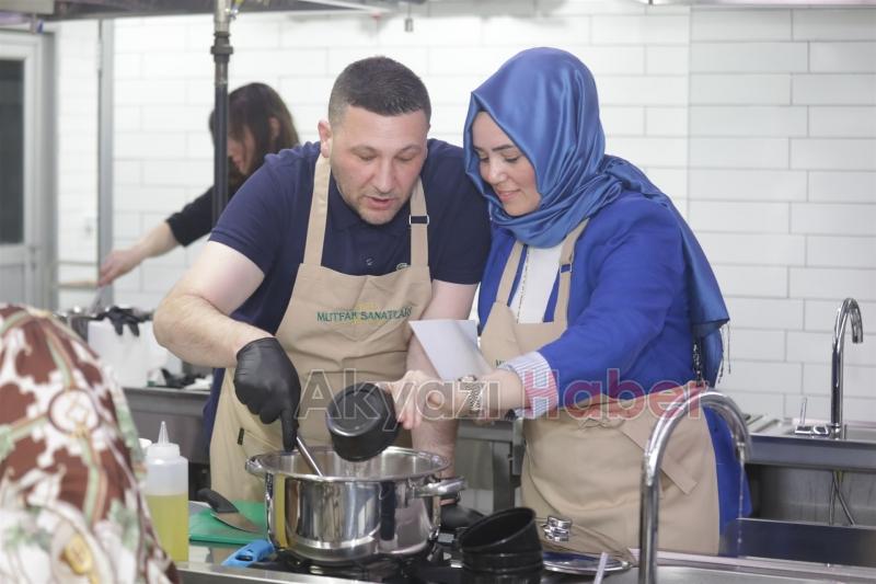 Protokol mutfağa geçti yemek yaptı