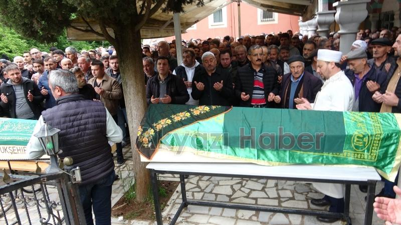 Kaza kurbanı Özdemir çifti toprağa verildi