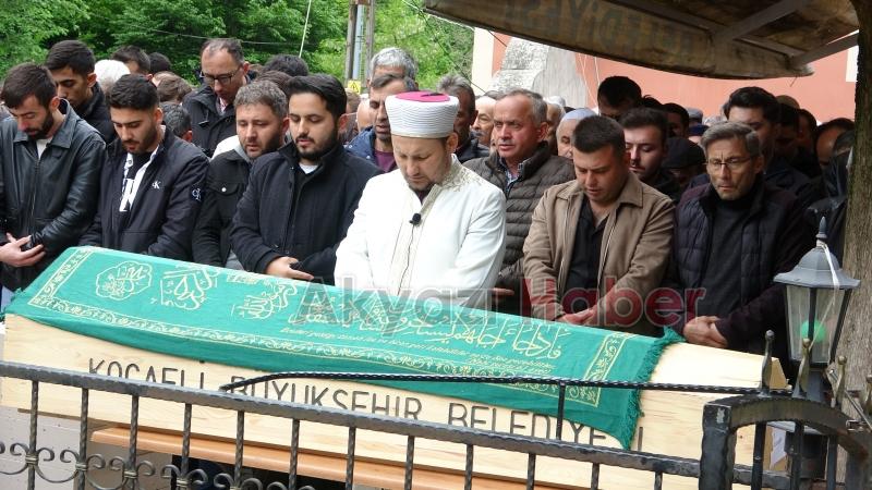 Kaza kurbanı Özdemir çifti toprağa verildi