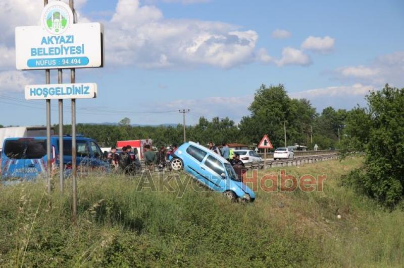 Bariyerlerde asılı kaldı sürücü şok yaşadı