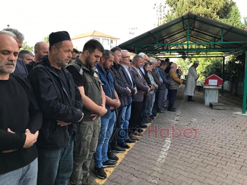 Patlamada hayatını kaybeden ormancı toprağa verildi