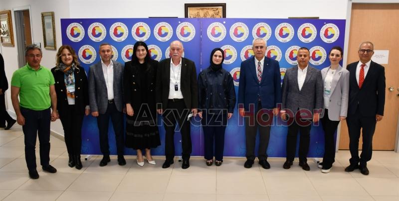 ATSO Başkanı Bayraktar ve Meclis Başkanı Başer, TOBB Genel Kurulu'na katıldı