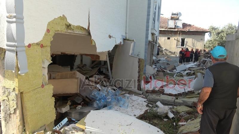 Ev sahibine kızdı apartmanı havaya uçurdu