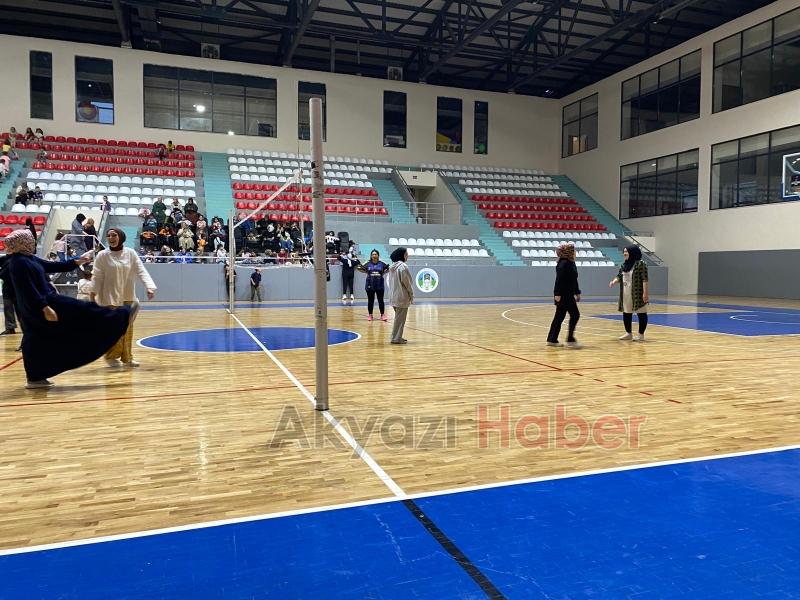 İnönü Anaokulu’nda geleneksel futbol ve voleybol müsabakaları yapıldı