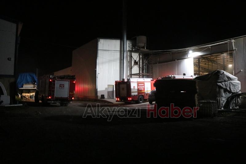Fabrikada ağaç tozu silosu yandı