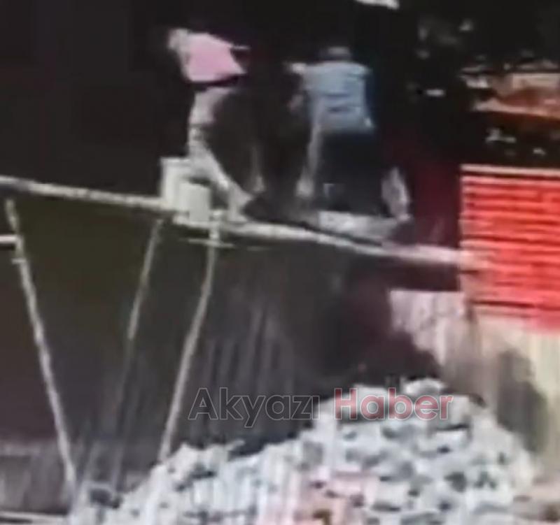 3 işçinin yaralandığı olayda iskelenin çökme anı kamerada