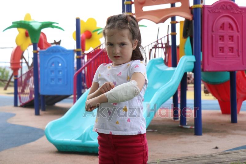 Parkta sokak köpeği dehşeti; Küçük kızı ısırdı