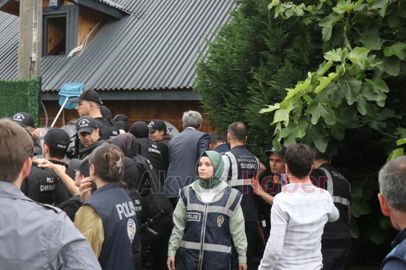 Bungalovun suyunun kesilmesinde gergin anlar yaşandı