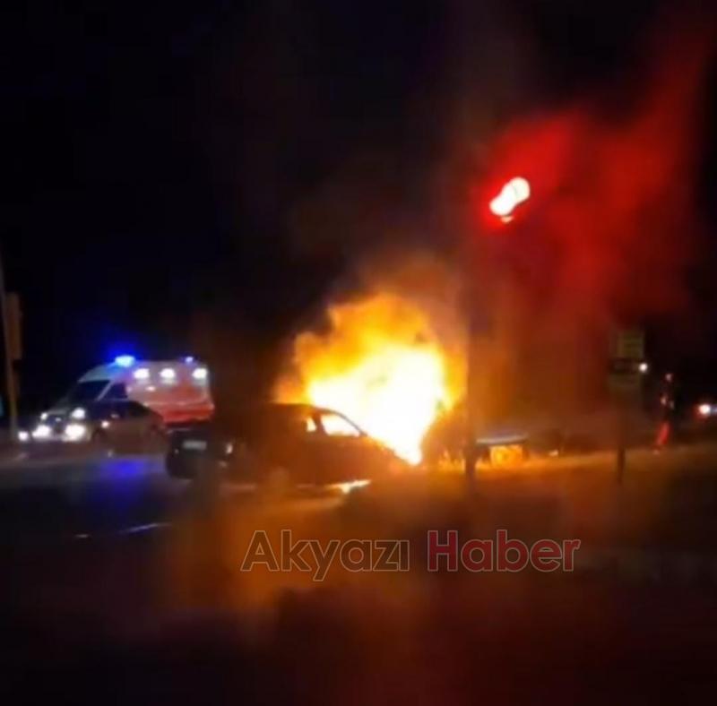 D 100 de kaza  Araç alev topuna döndü