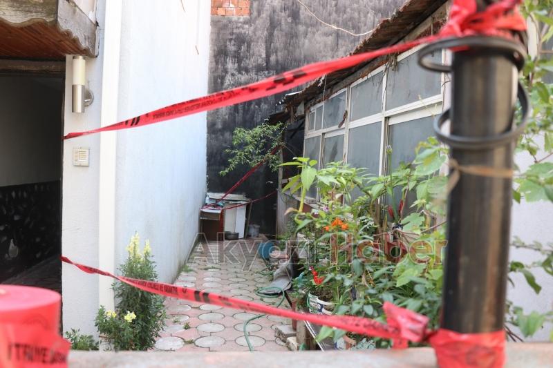 Evde tüpten sızan gaz patladı: 3 yaralı