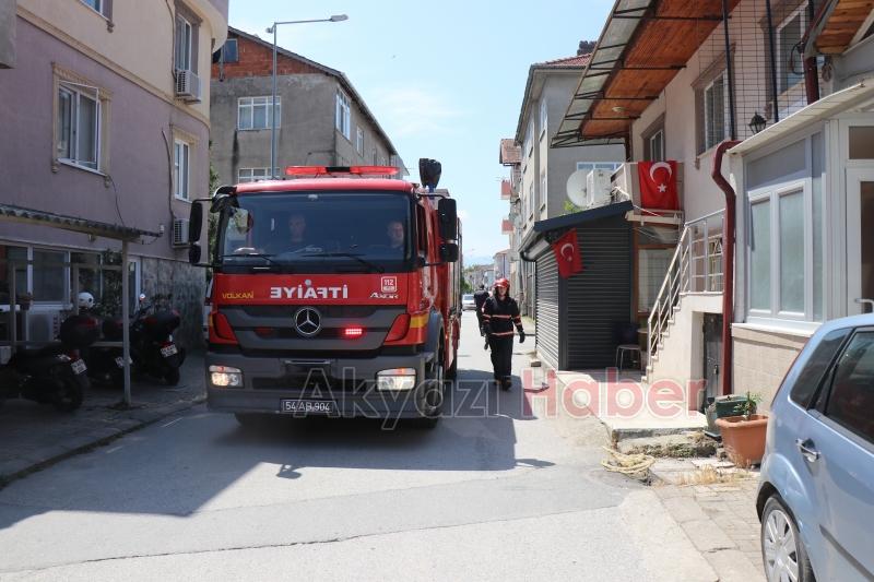 Evde tüpten sızan gaz patladı: 3 yaralı