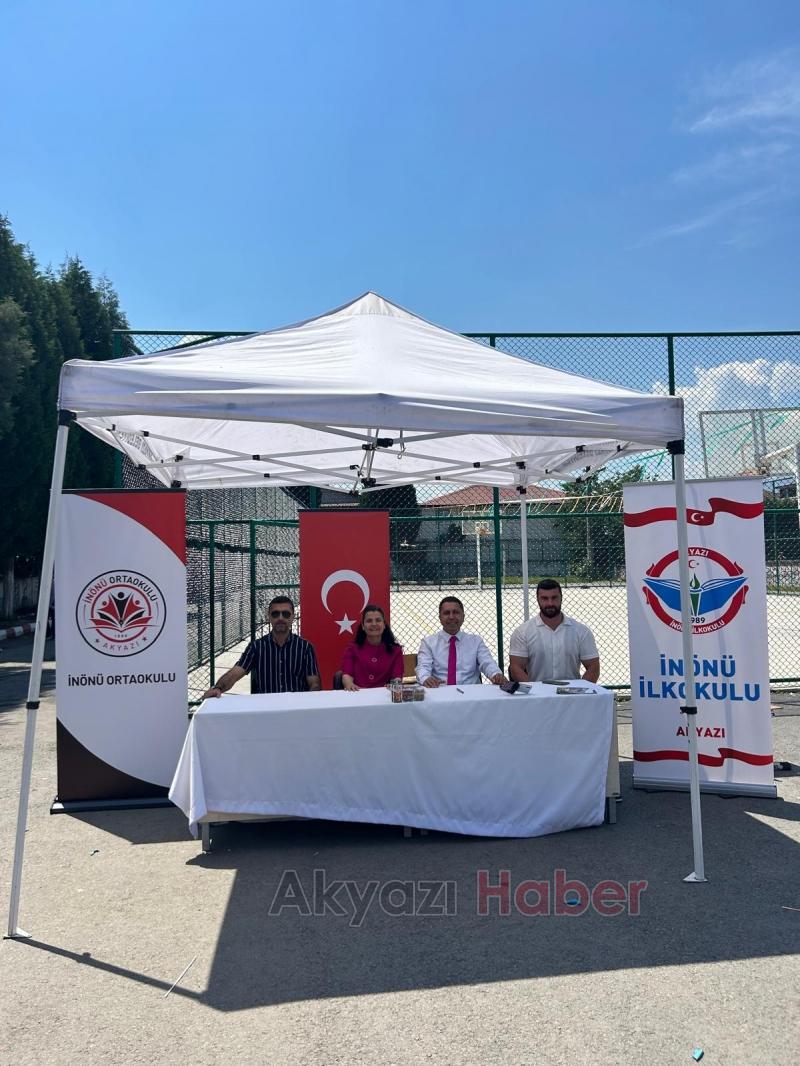 Akyazı'da Kitap Fuarına Büyük İlgi