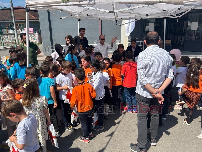 Akyazı'da Kitap Fuarına Büyük İlgi