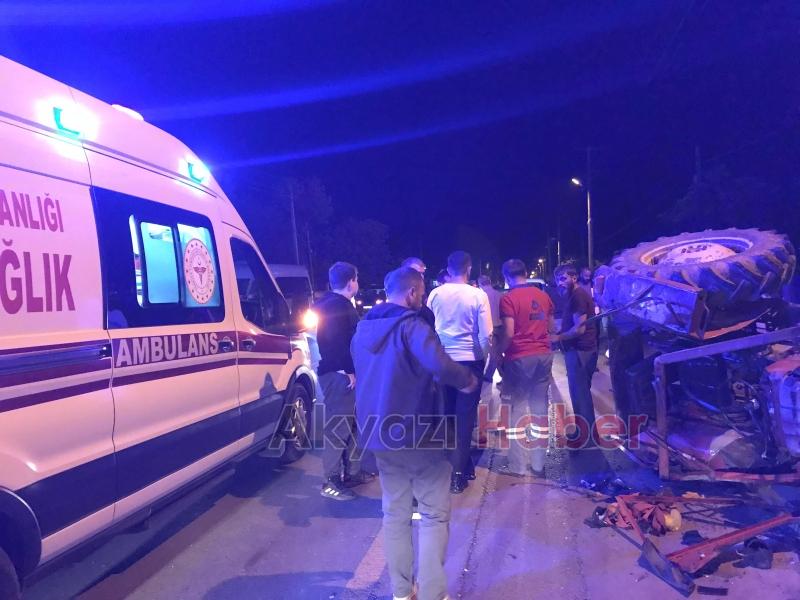 ASKF Başkanı nın Kullandığı Otomobil Traktörle Çarpıştı 1 Yaralı