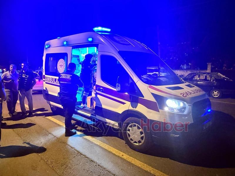 ASKF Başkanı nın Kullandığı Otomobil Traktörle Çarpıştı 1 Yaralı