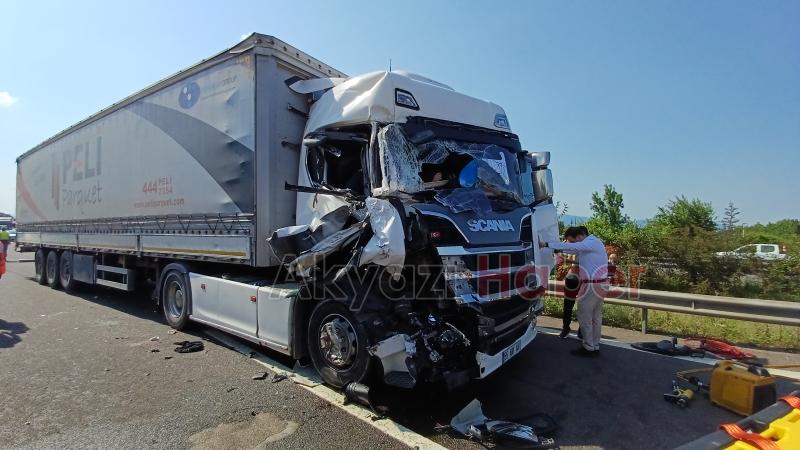 Tanker İle Tır Çarpıştı 5 Yaralı