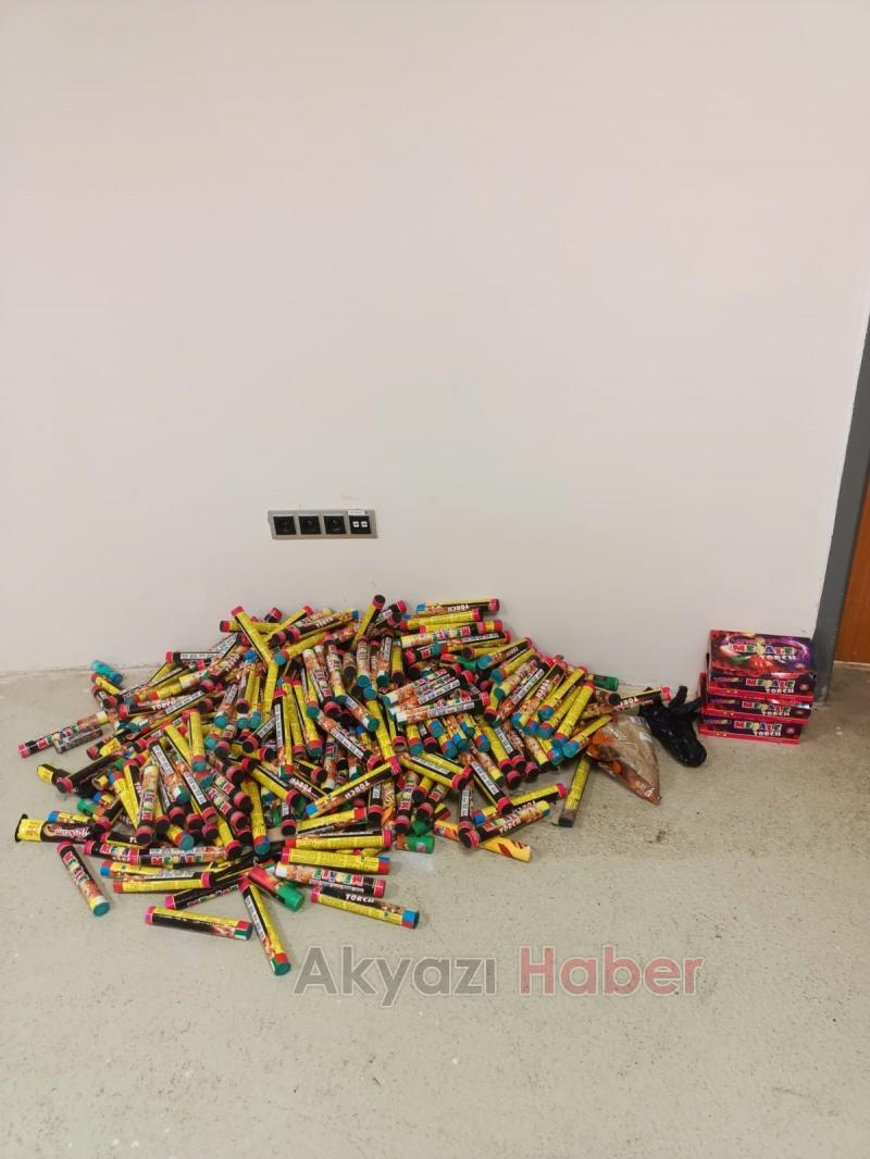 Meşaleleri bisküvi ve cips paketleri içine gizlemişler