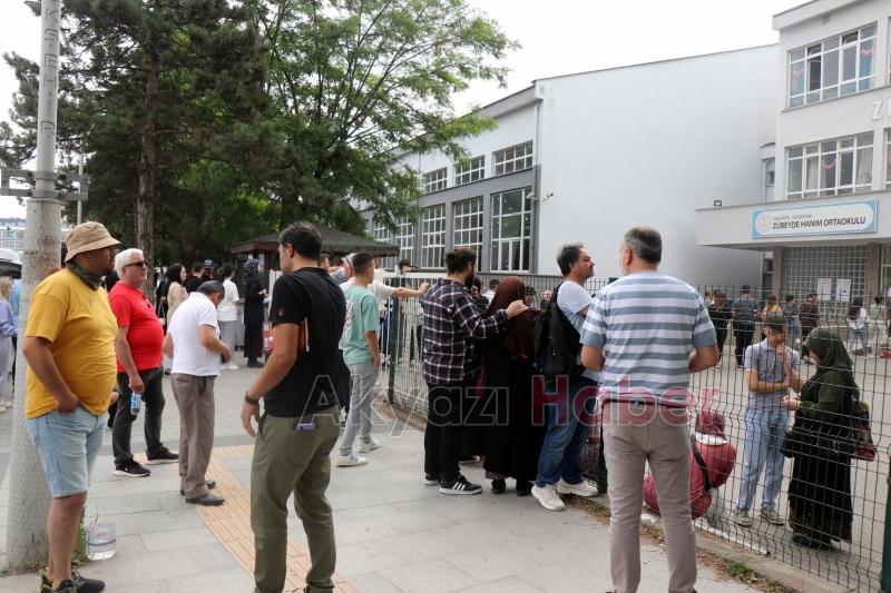 YKS'nin ilk oturumu yapıldı