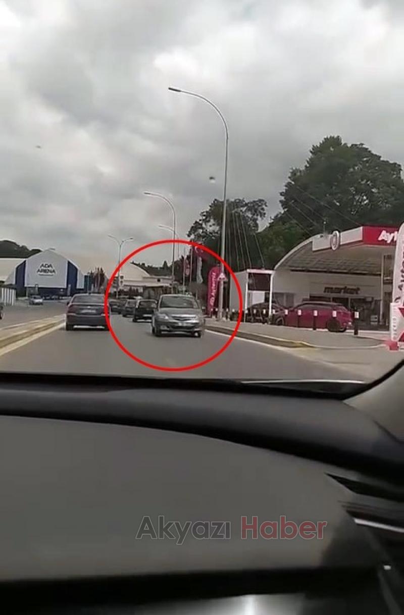 Caddede kilometrelerce geri geri gitti