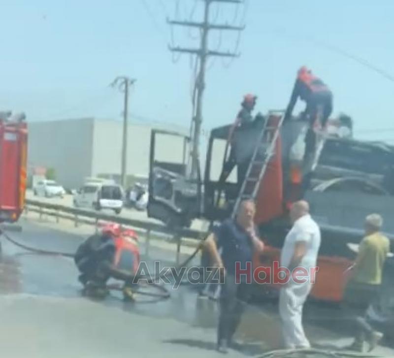 Tır alev alev yandı