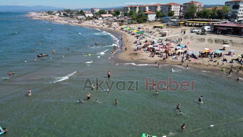 Yasak kalktı sahile akın ettiler