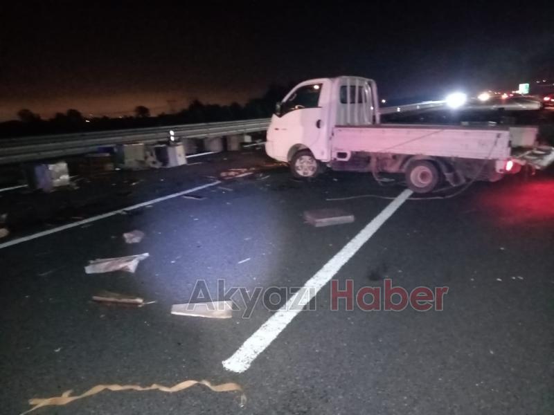 KMO'da arı kovanı yüklü kamyonet kaza yaptı