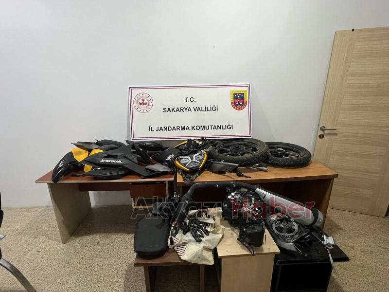 Alıcı kılığına giren jandarma hırsızları yakaladı