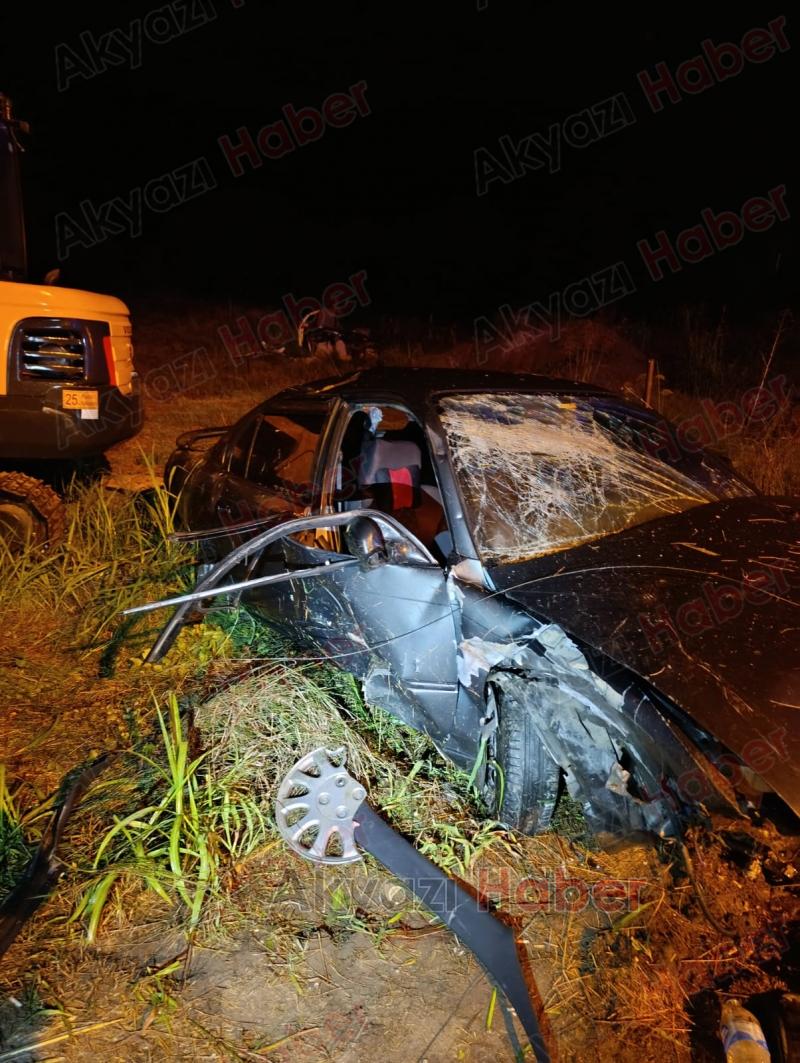 Akyazıda feci kaza 2 yaralı