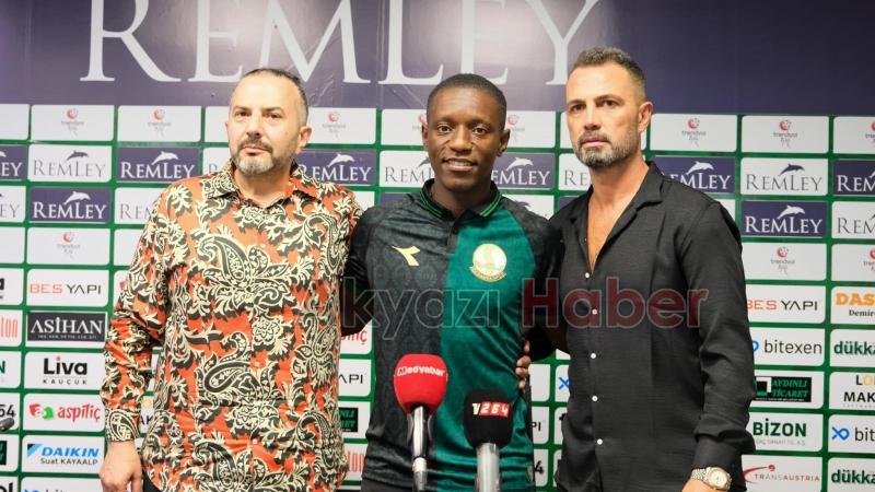 Sakaryaspor Fildişili oyuncuyu transfer etti