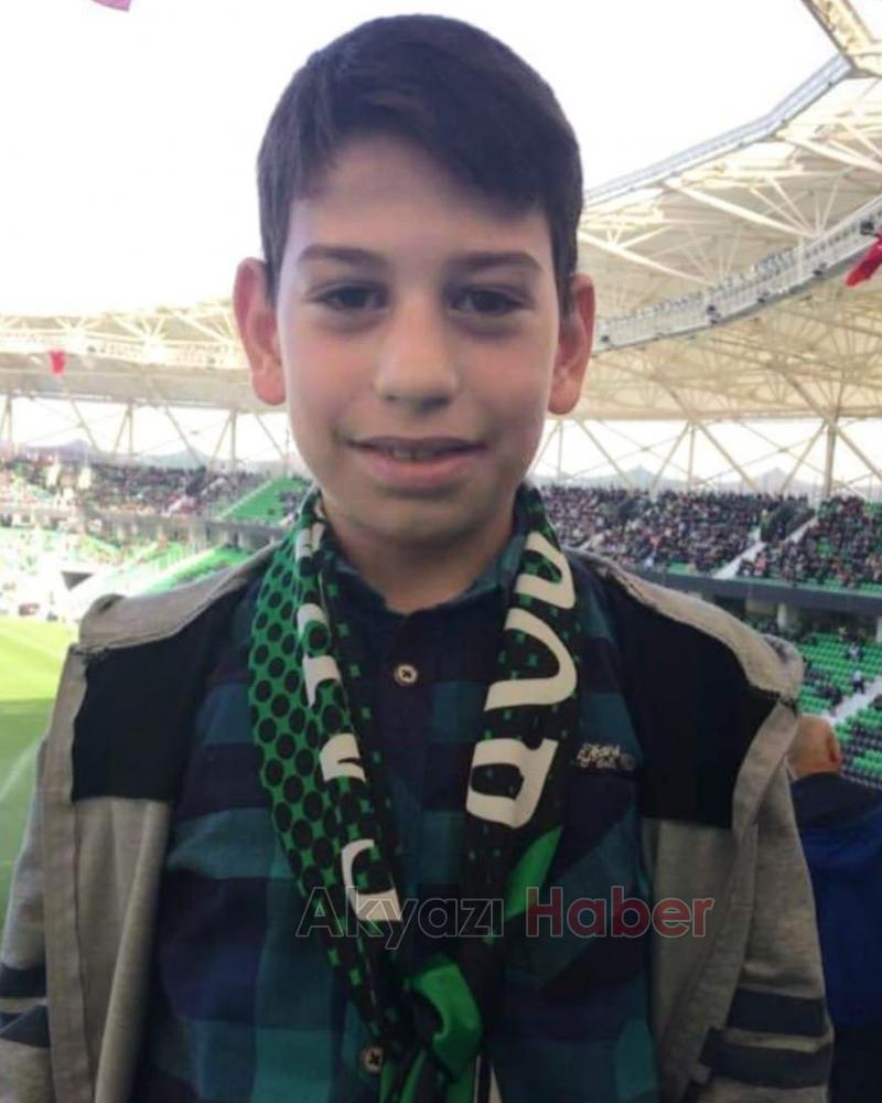 Kazada ağır yaralanan 17 yaşındaki genç hayatını kaybetti