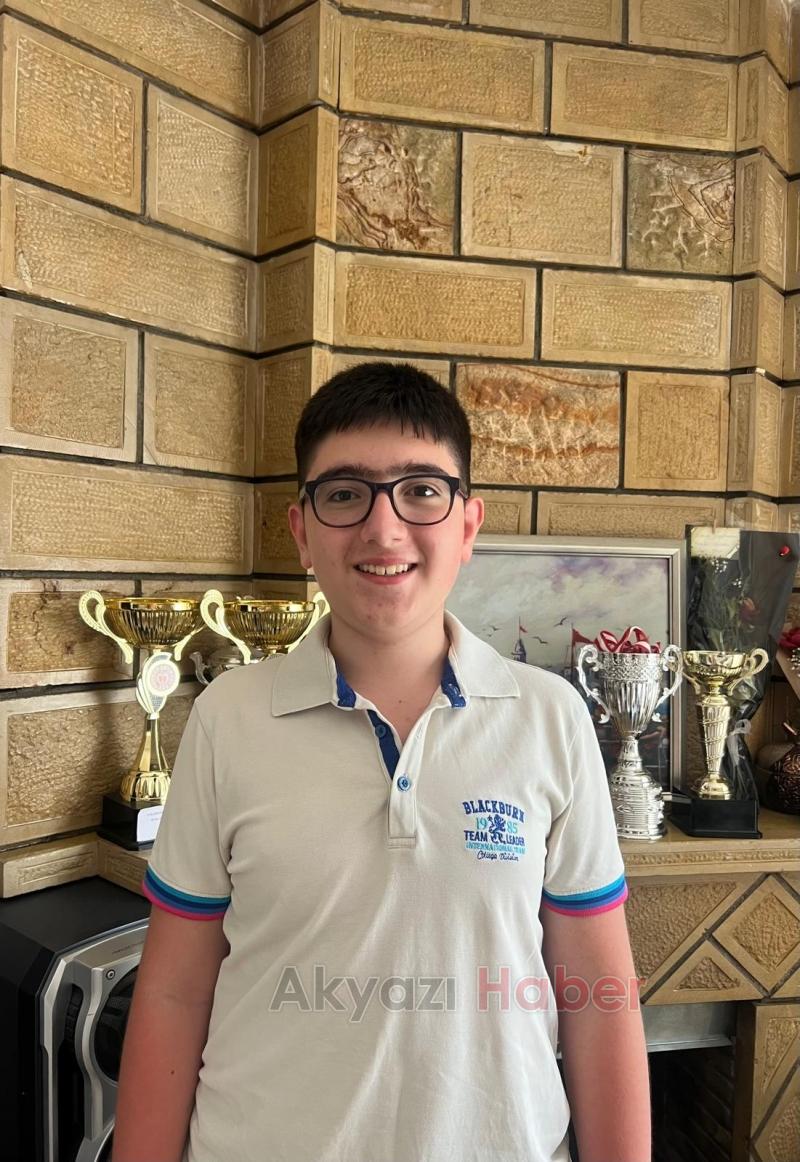 Akyazılı iki öğrenci TÜBİTAK Fen Lisesi'nde