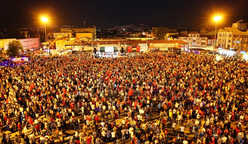 Sakarya 15 Temmuz'da meydanda buluşacak
