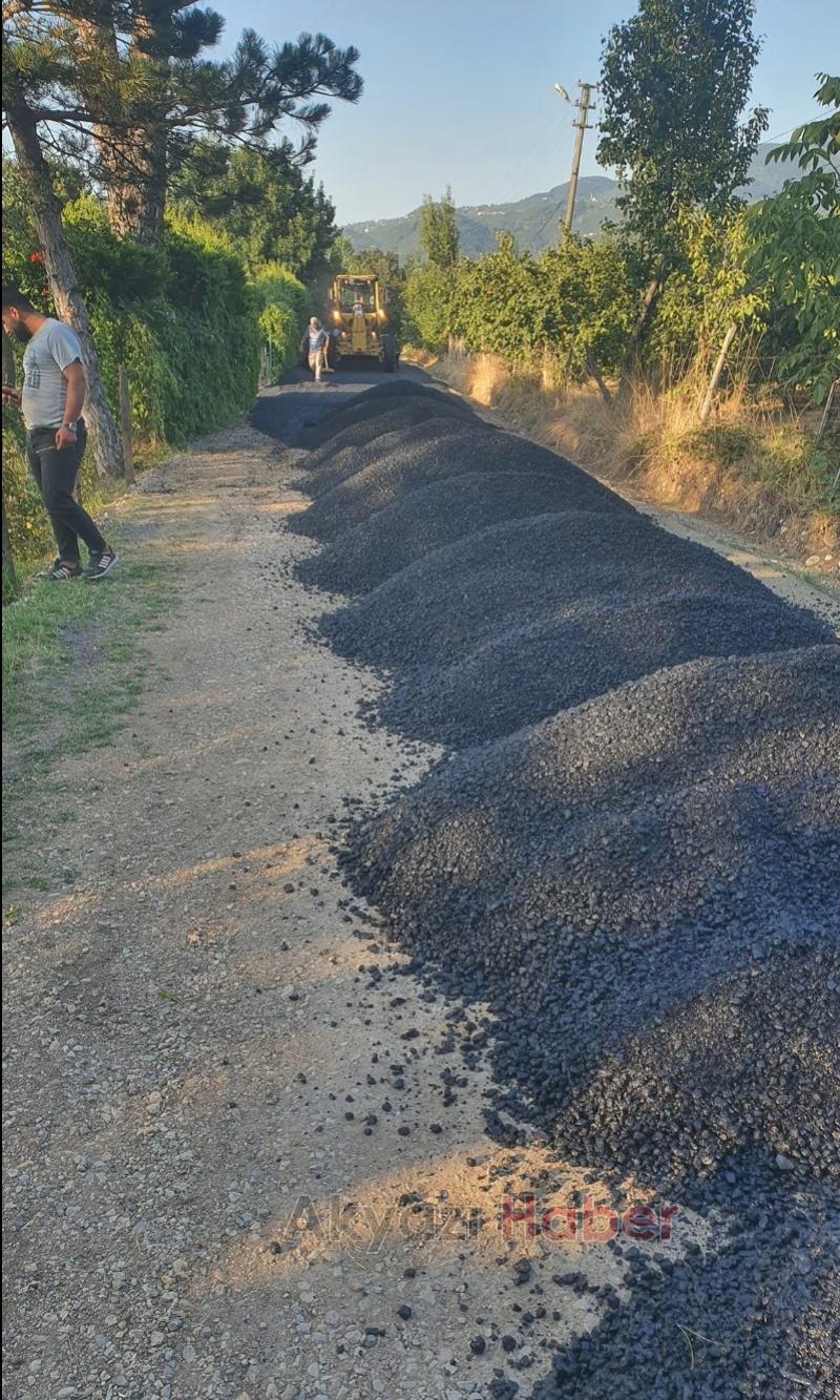 Kuzuluk'ta bahçe ve tarla yolları asfaltlanıyor