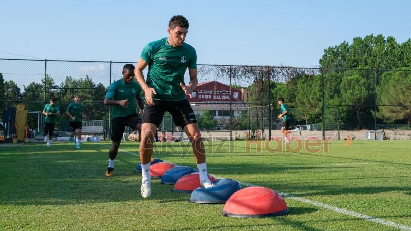 Sakaryaspor, sezon hazırlıklarının ilk etabını tamamladı