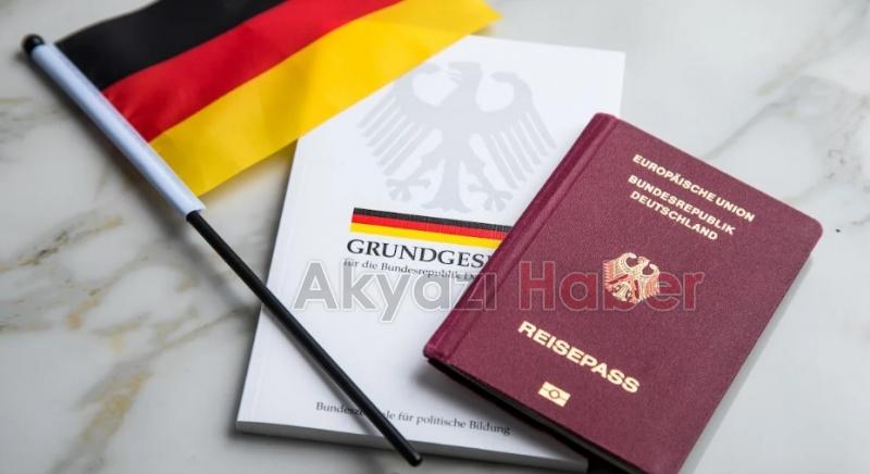 Almanya da çifte vatandaşlık Türk vatandaşlığına dönecek gurbetçi sayısı hesaplandı